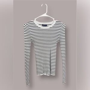 Forever 21 Black and White Striped Long Sleeve Tee